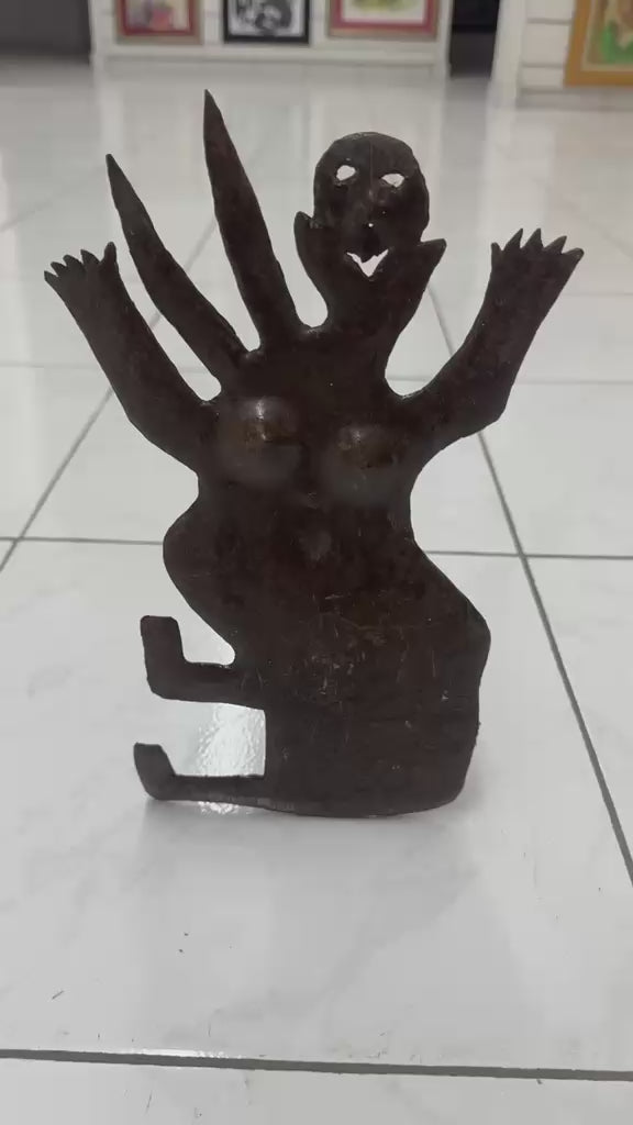 Video of sculpture by Georges Liautaud